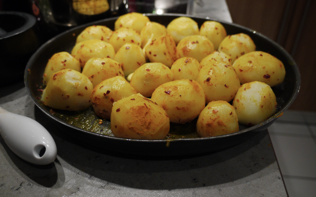 Oven Baked Crispy, Puffy, Roasted Whole Potatoes Recipe