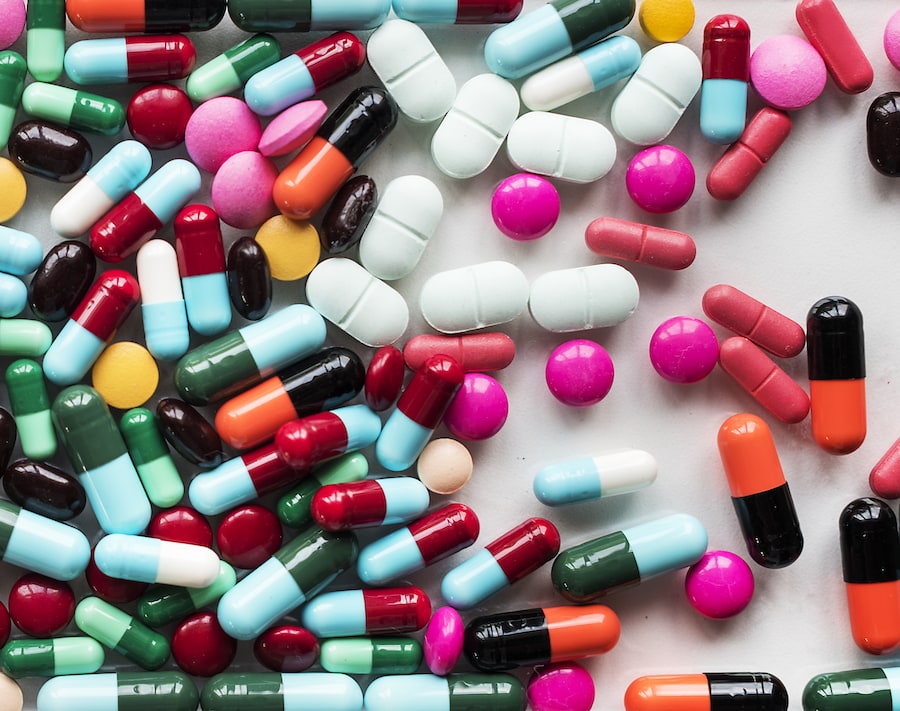 Colorful pills and drugs 2021 09 16 00 31 09 utc